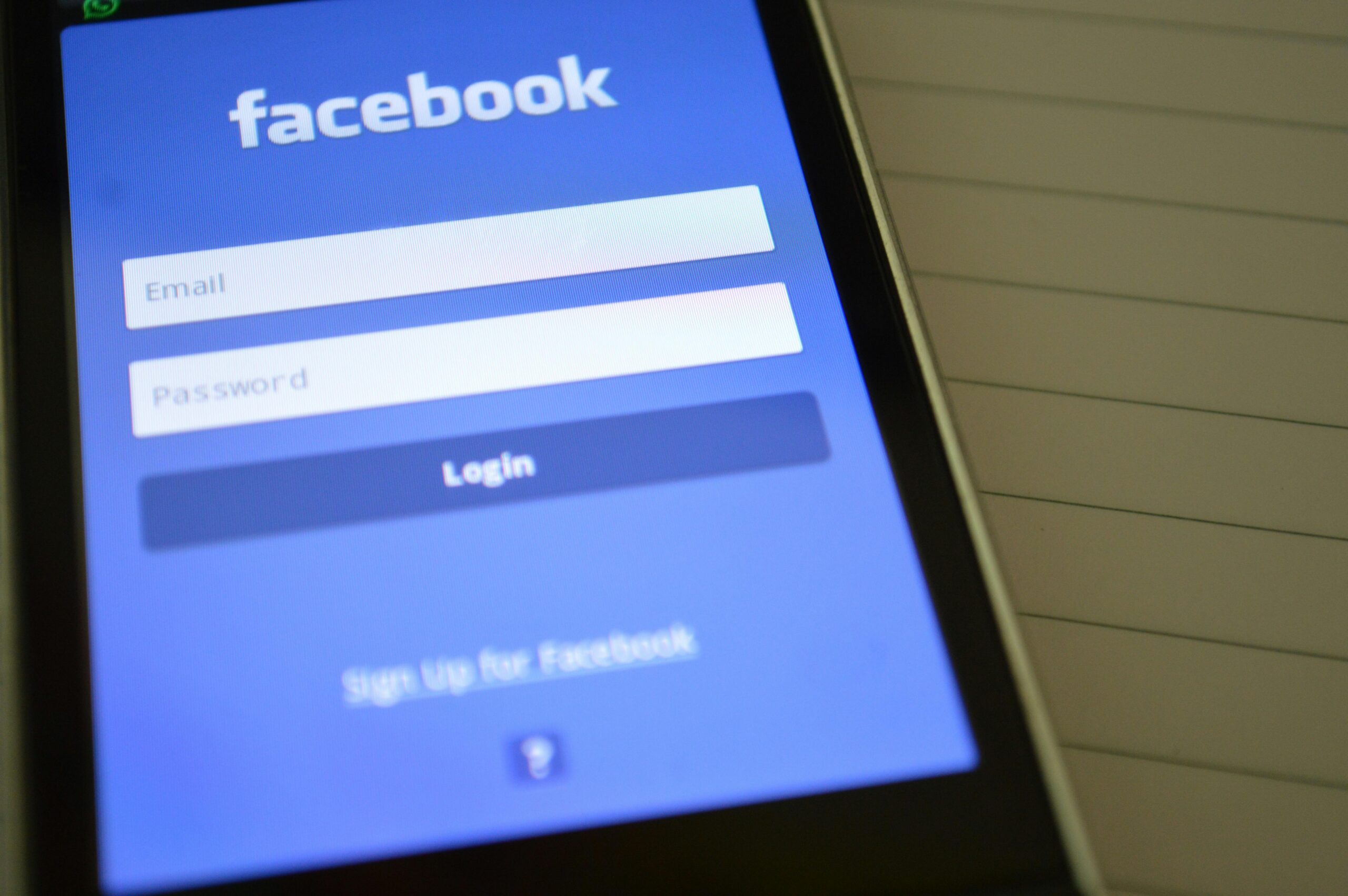 BREAKING: Facebook and Instagram Face Global Outage, Users Unable to Login